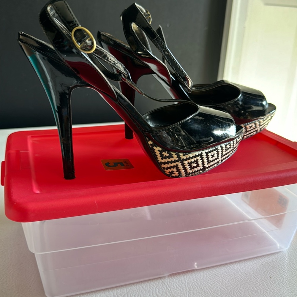 Carlos Santana heels